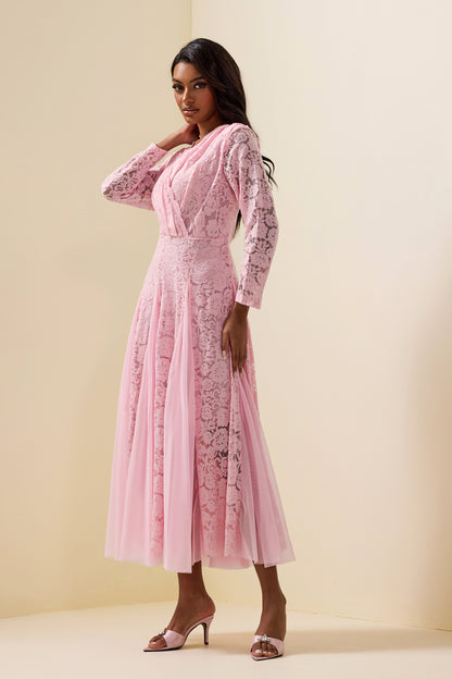 Gracefully Styled Dress for Any Occasion
