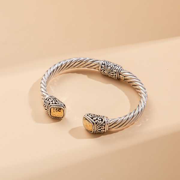 Sophisticated Garment with a Clean Classic Look