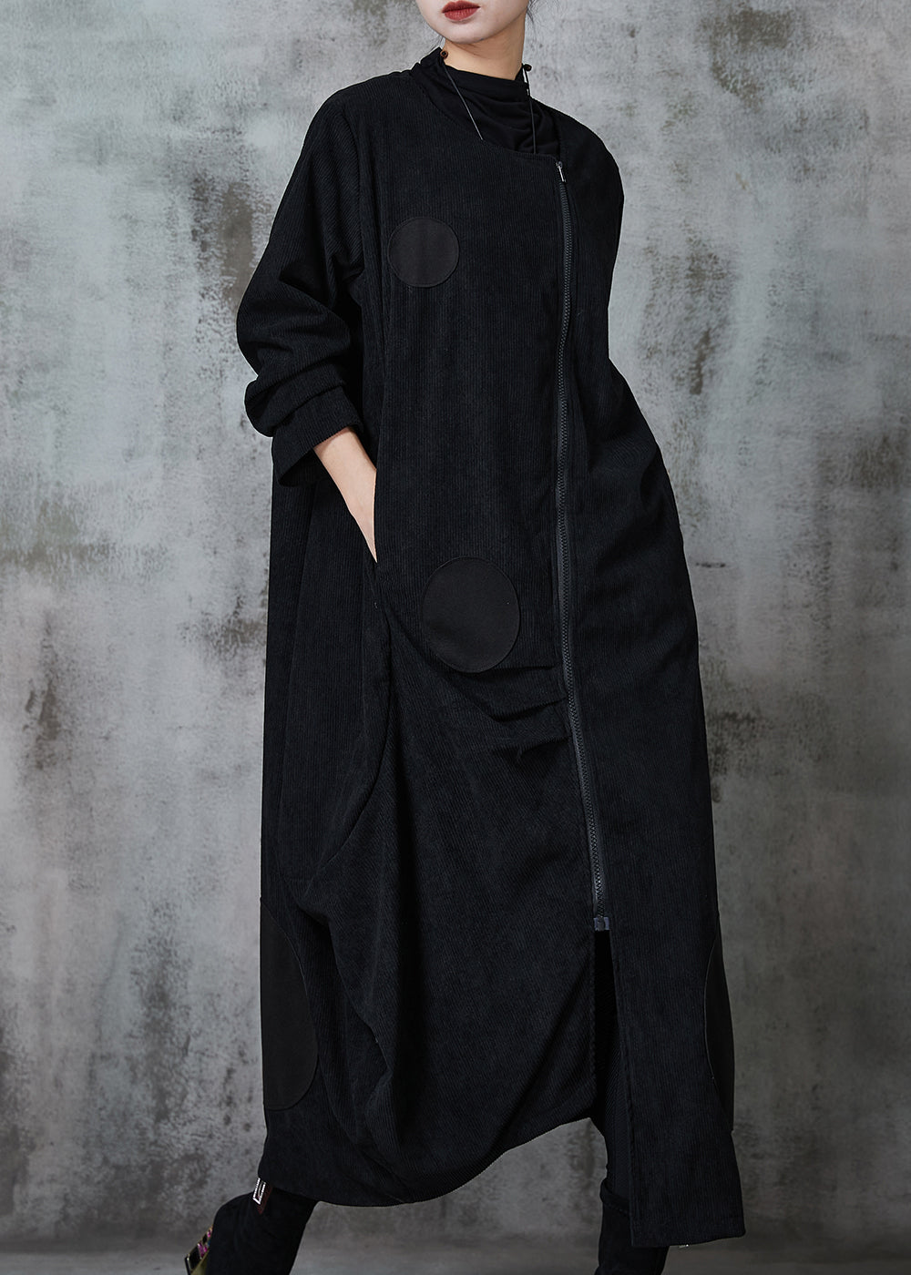Beautifully Finished Coat in a Timeless Design