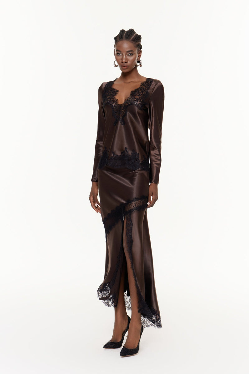 Classic Vintage Garment with a Flattering Fit