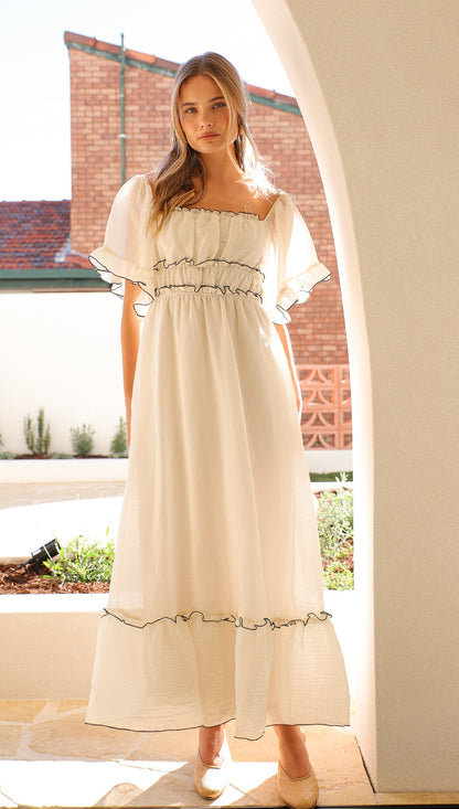 Beautifully Crafted Dress in a Classic Style