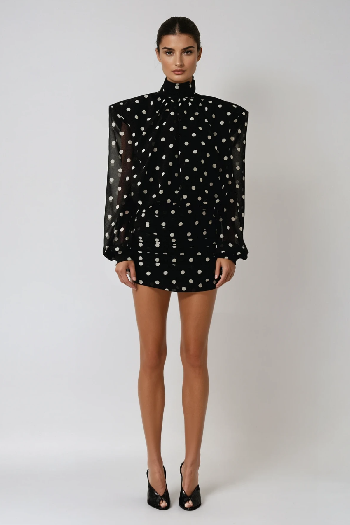 Gracefully Styled Dress for Any Occasion