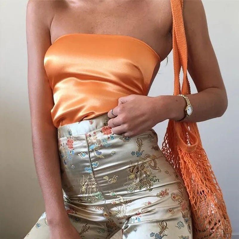 Effortlessly Elegant Top with a Timeless Design