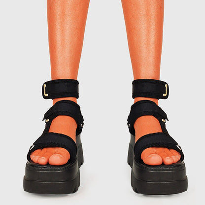 Beautifully Finished Sandals in a Timeless Design