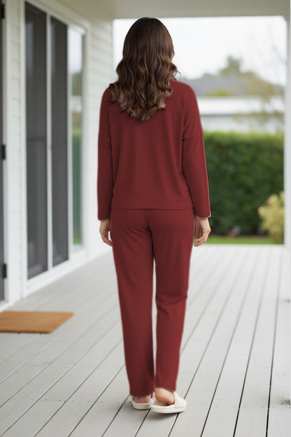 Effortlessly Elegant Pullover with a Timeless Design