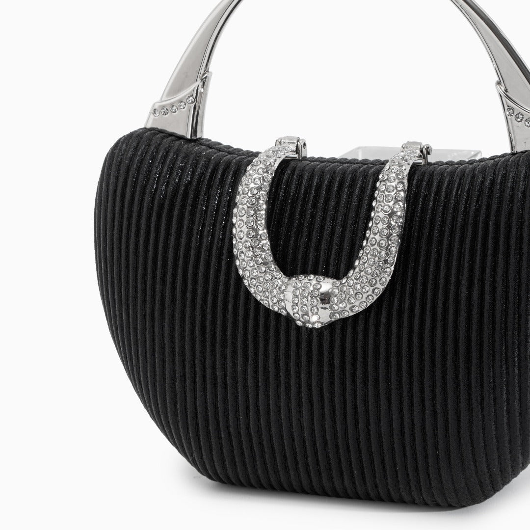Beautifully Crafted Bag in a Classic Style