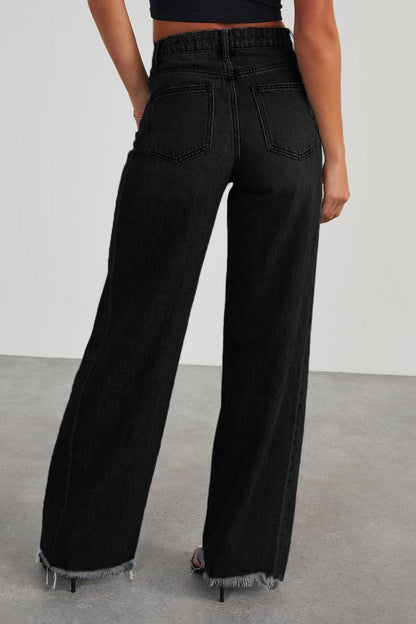 Effortlessly Elegant Garment with a Timeless Design