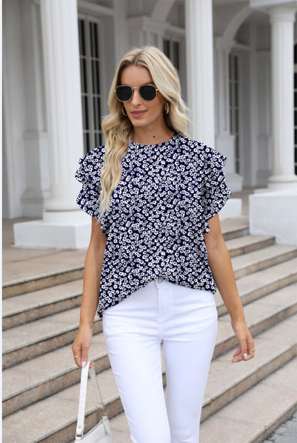 Polished Pullover with an Effortless Classic Look