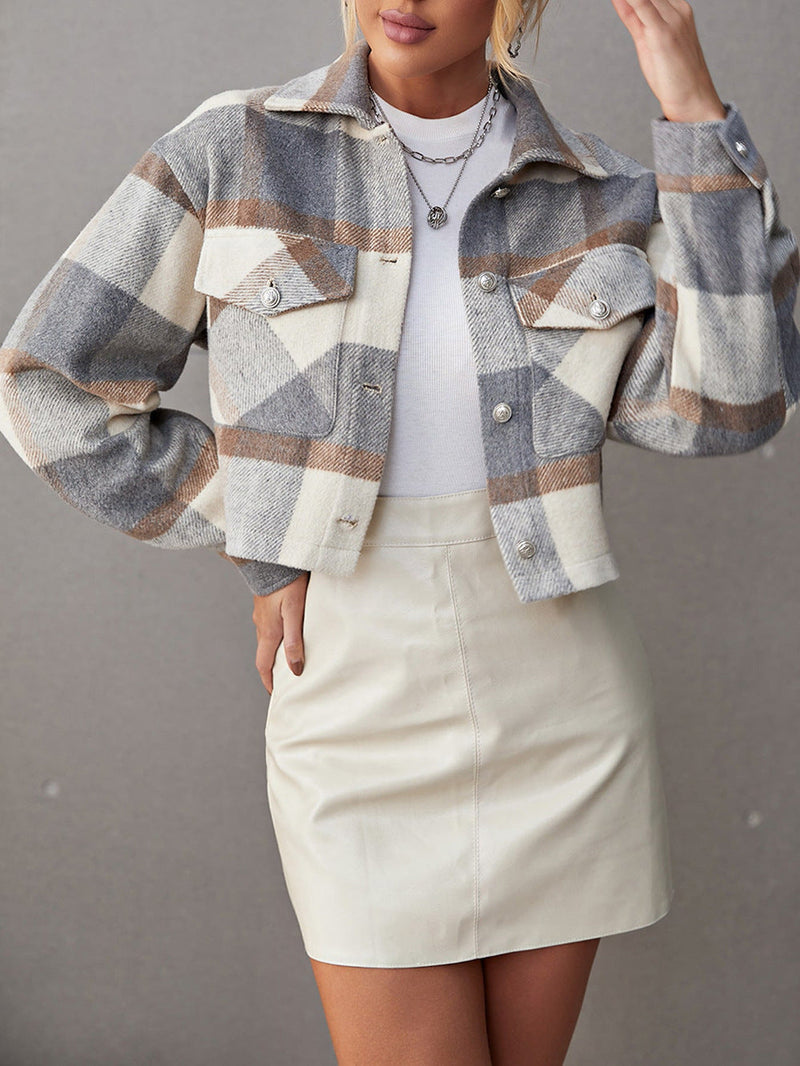 Effortlessly Elegant Coat with a Timeless Design