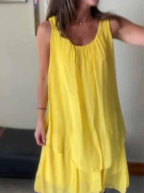 Well Tailored Dress with a Graceful Silhouette
