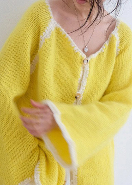 Well Tailored Cardigan with a Graceful Silhouette