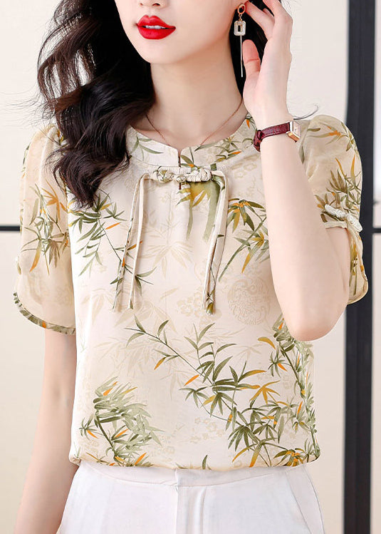 Polished Blouse with an Effortless Classic Look