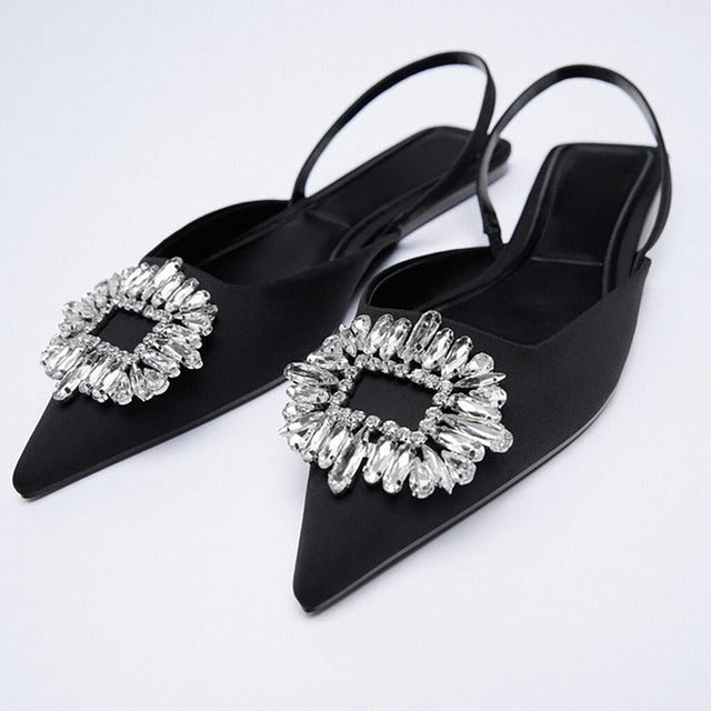 Beautifully Finished Heels in a Timeless Design