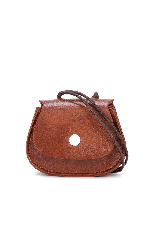 Well Tailored Bag with a Graceful Silhouette