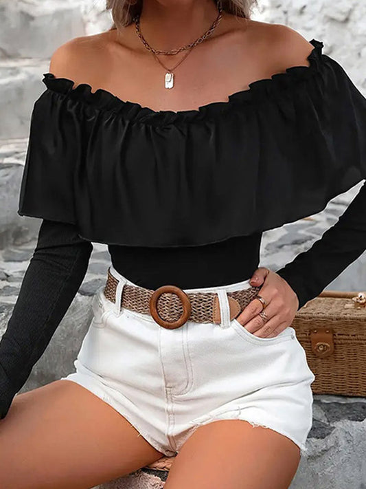 Well Tailored T-Shirt with a Graceful Silhouette