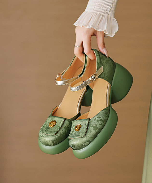 Classic Vintage & Enduringly Stylish Sandals