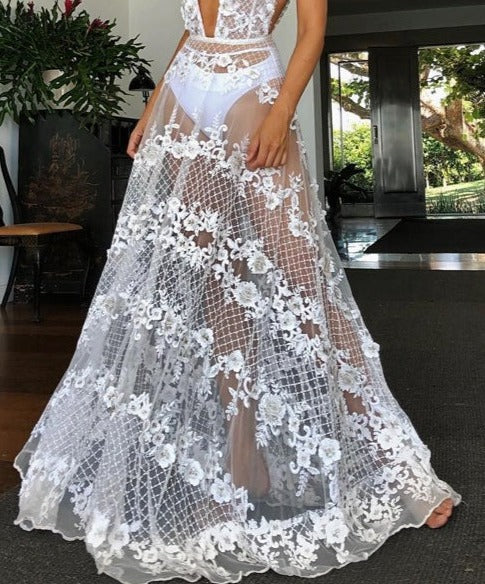 Beautifully Crafted Dress in a Classic Style