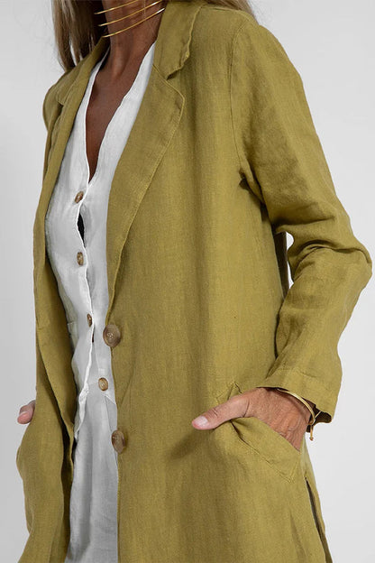 Classic Vintage Coat with a Flattering Fit