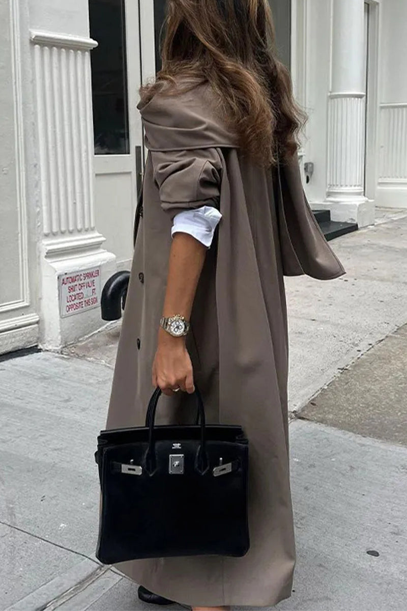Effortlessly Elegant Garment with a Timeless Design