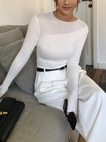 Well Tailored Top with a Graceful Silhouette