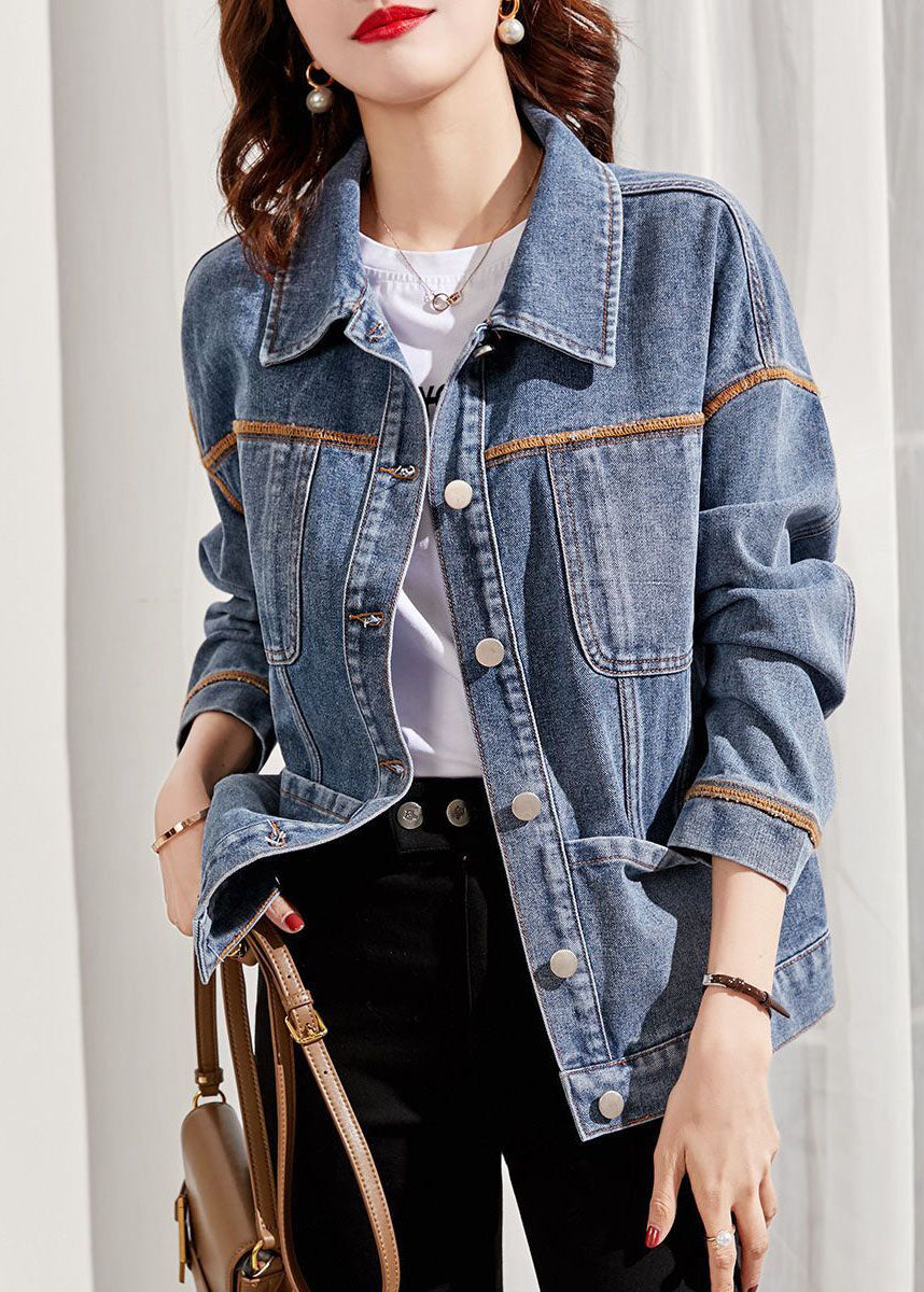 Gracefully Styled Jacket for Any Occasion