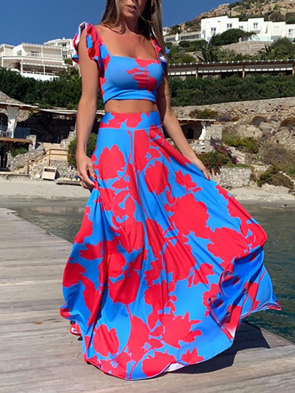 Well Tailored Garment with a Graceful Silhouette