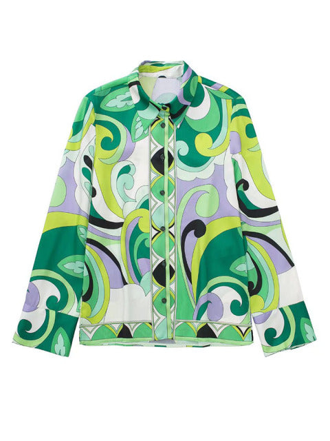 Effortlessly Elegant Garment with a Timeless Design