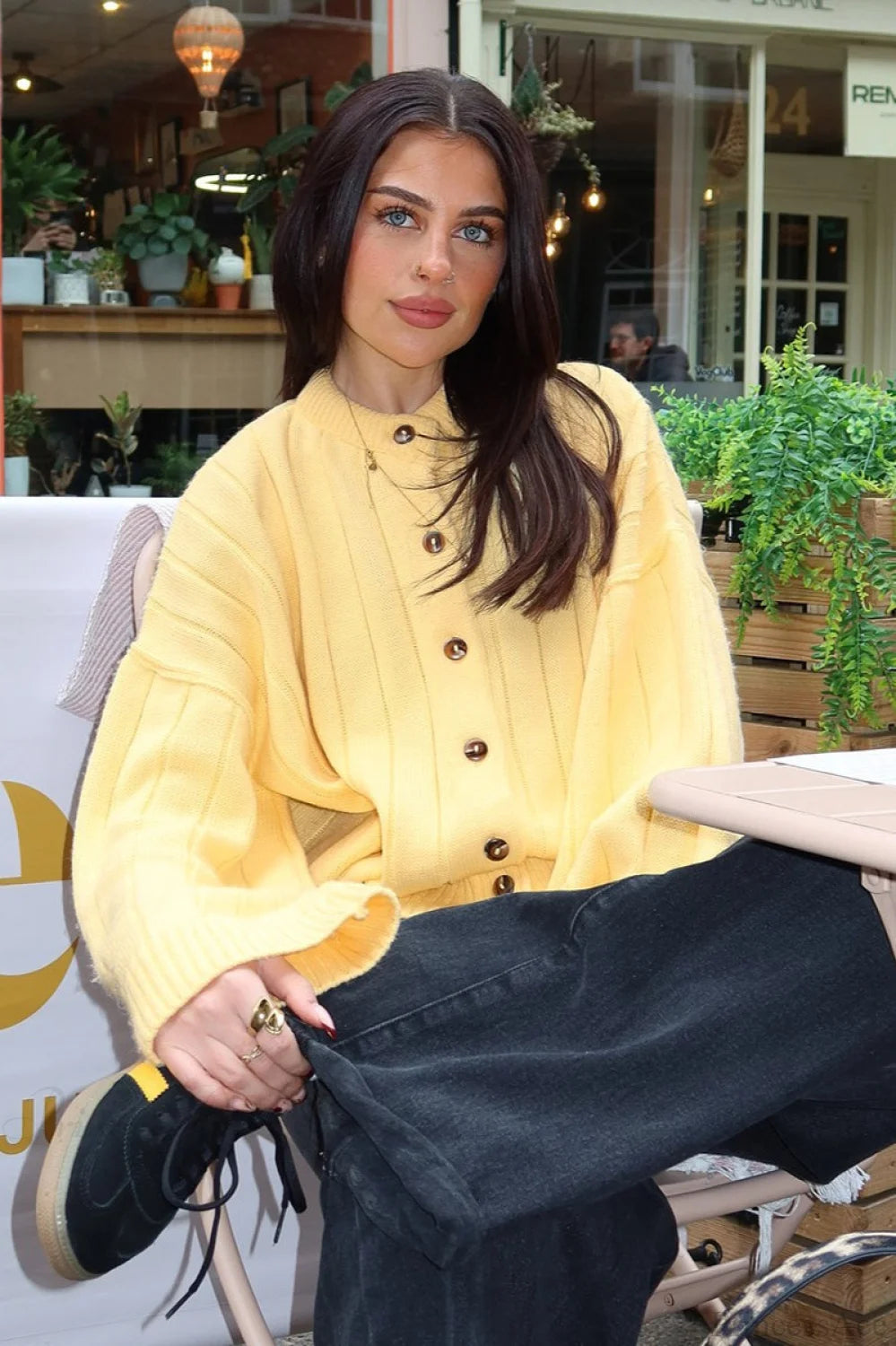 Gracefully Styled Cardigan for Any Occasion