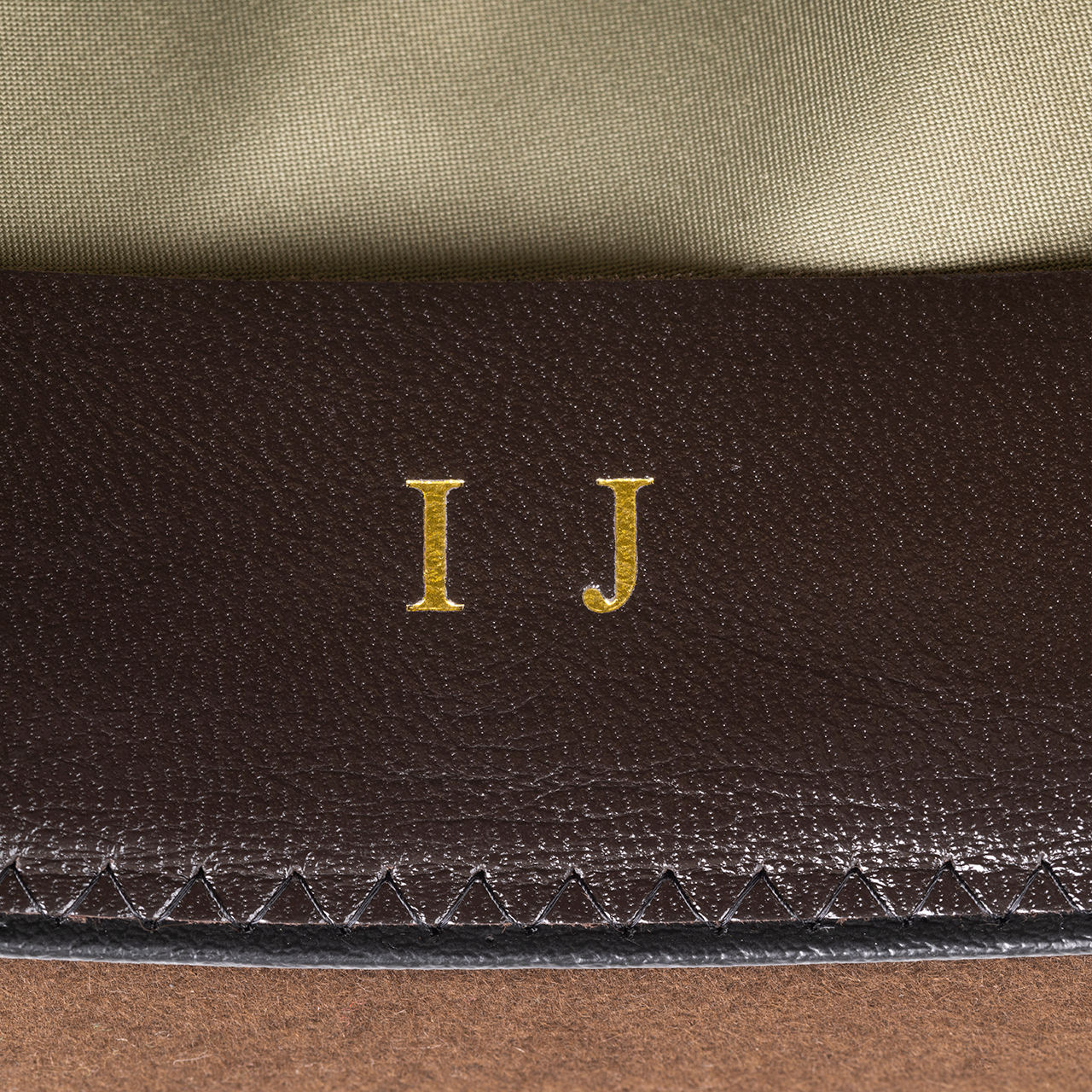 Beautifully Finished Garment in a Timeless Design