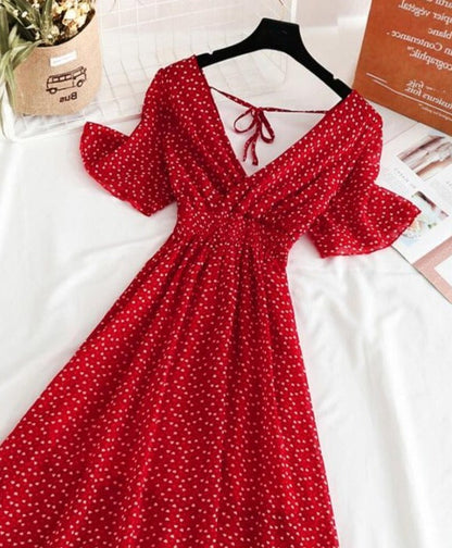 Classic Vintage & Enduringly Stylish Dress