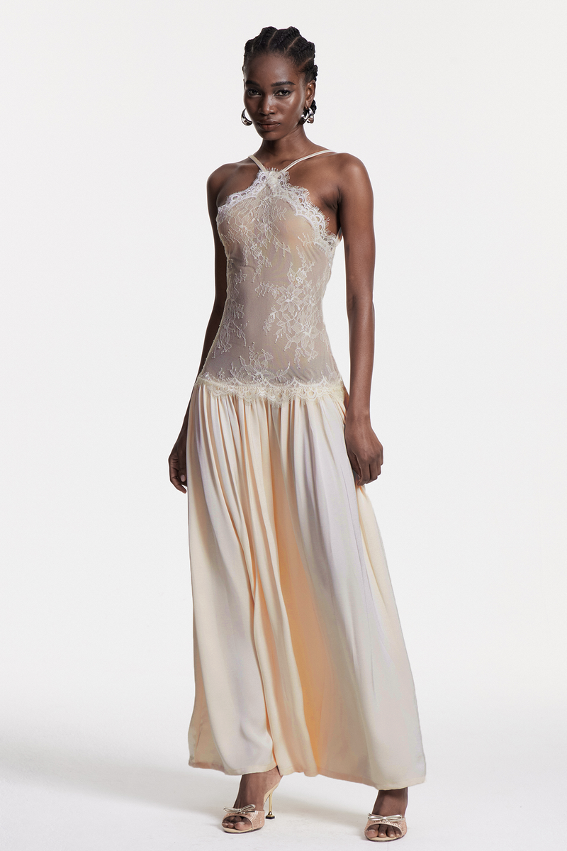 Effortlessly Elegant Dress with a Timeless Design