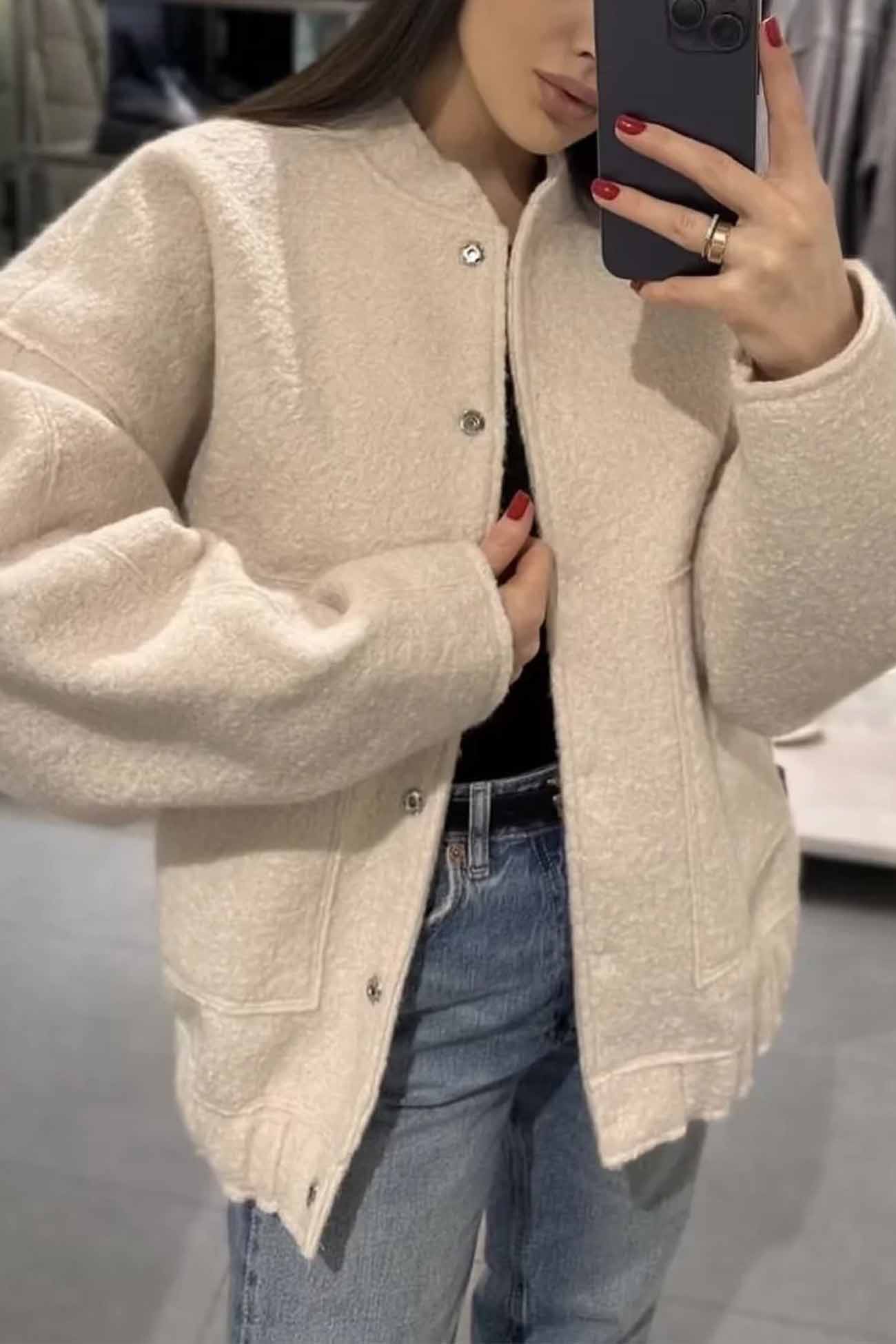 Elegantly Styled Jacket for Everyday Wear