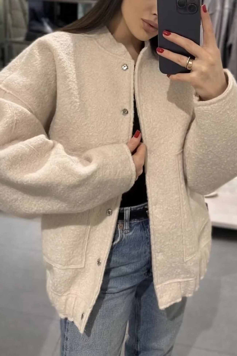 Elegantly Styled Jacket for Everyday Wear