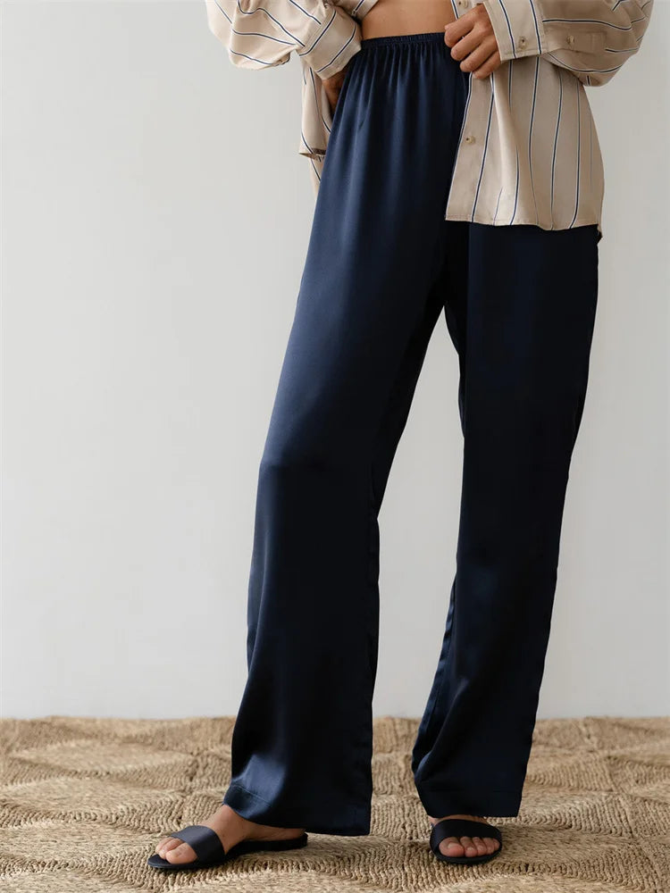 Sophisticated Garment with a Clean Classic Look