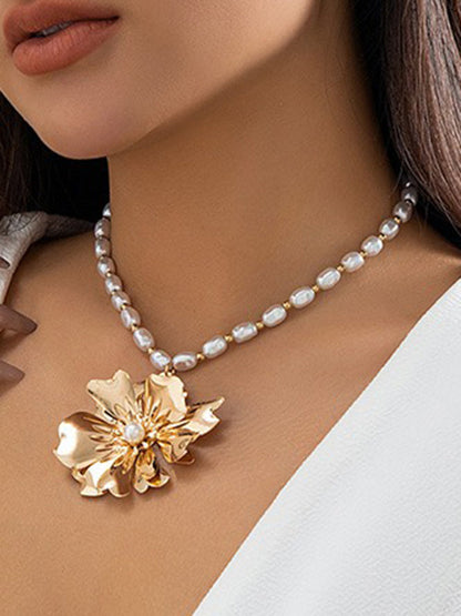 Beautifully Finished Garment in a Timeless Design