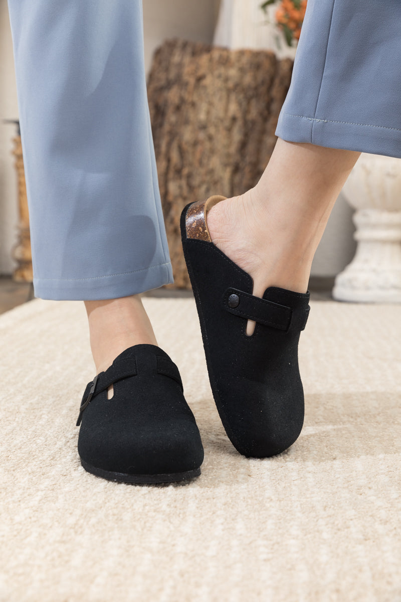 Sophisticated Garment with a Clean Classic Look