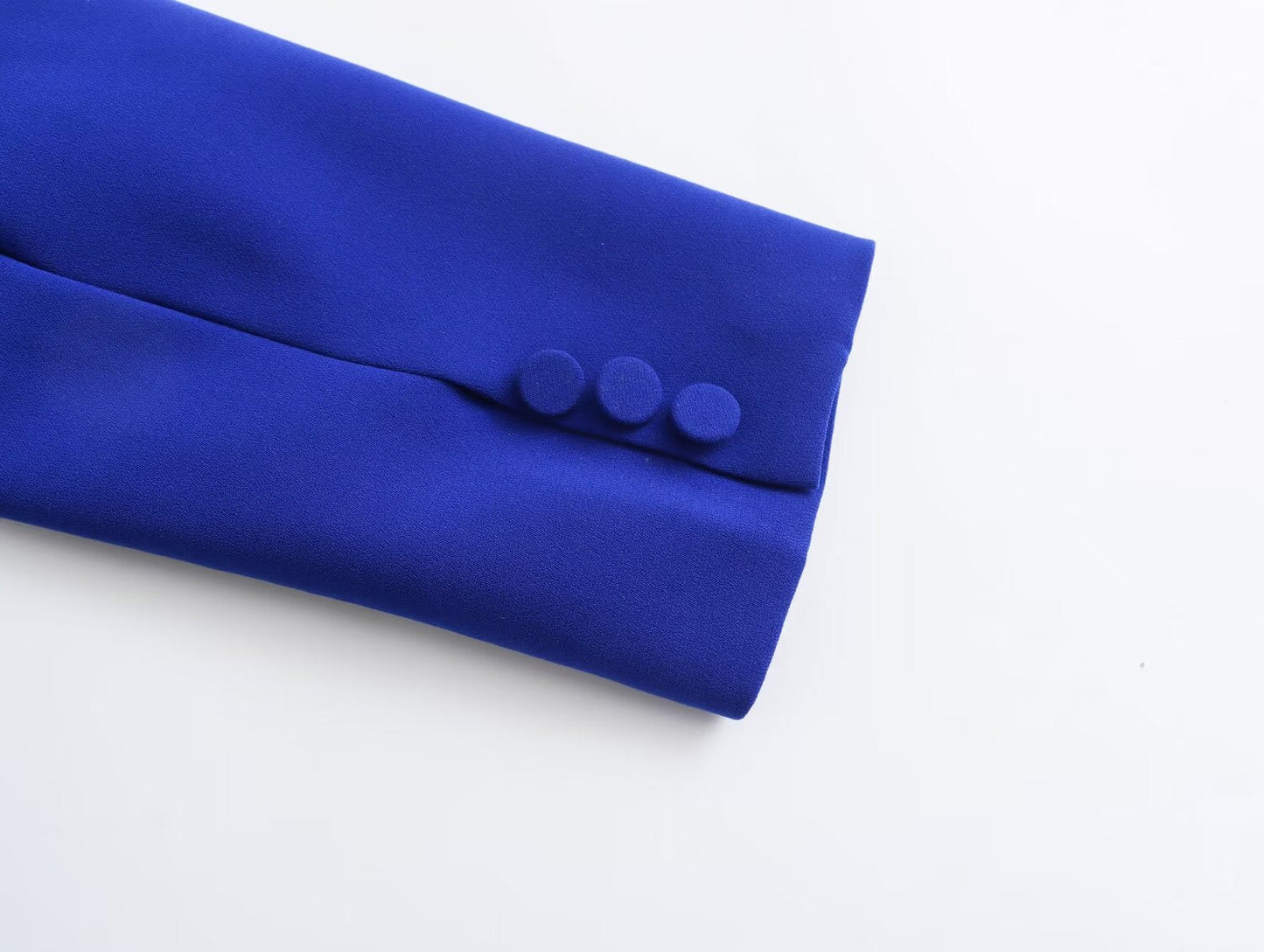 Elegantly Styled Pants for Everyday Wear