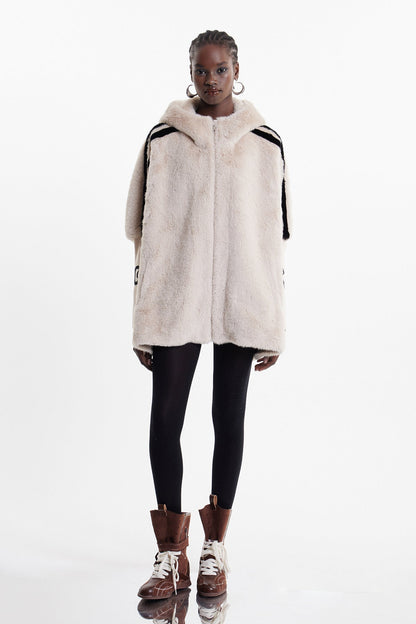 Gracefully Styled Jacket for Any Occasion