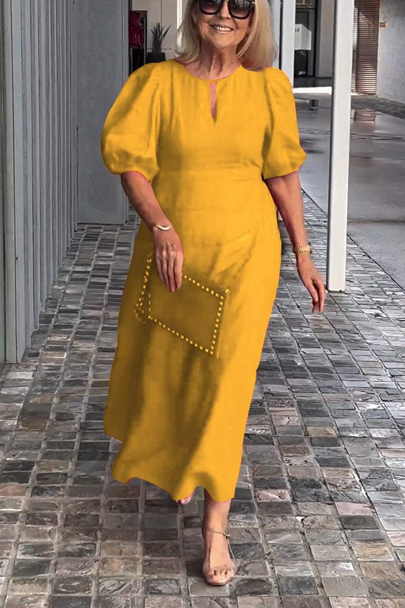 Beautifully Finished Dress in a Timeless Design
