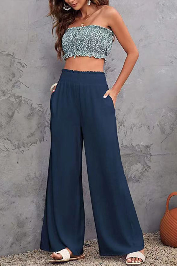 Sophisticated Trousers with a Clean Classic Look