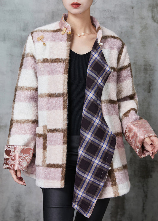 Well Tailored Coat with a Graceful Silhouette