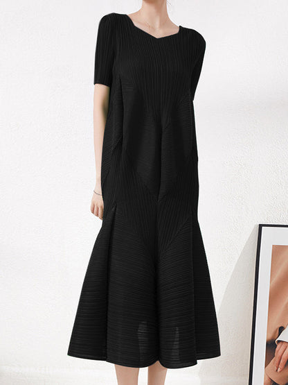 Effortlessly Elegant Dress with a Timeless Design