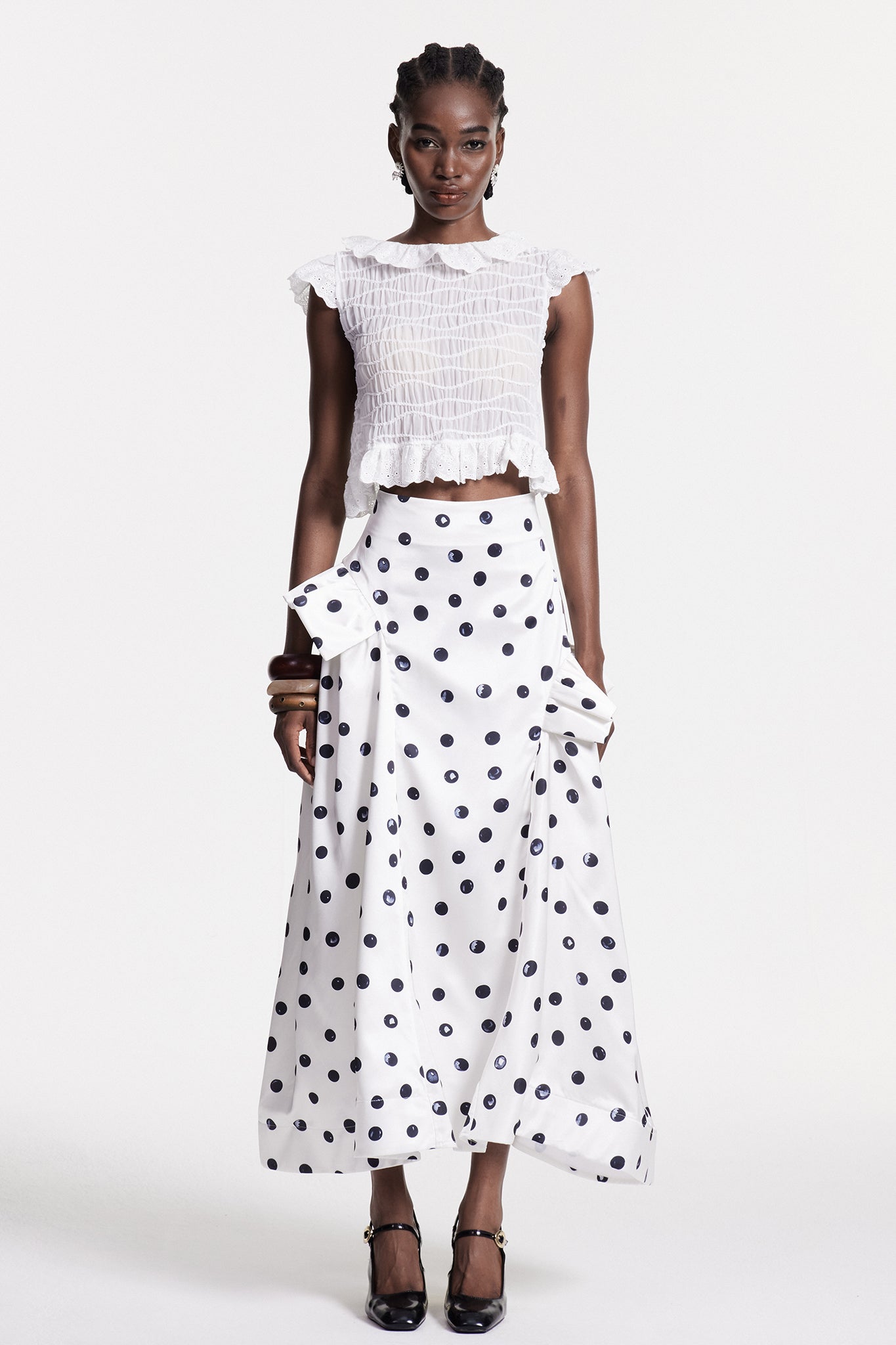 Sophisticated Garment with a Clean Classic Look