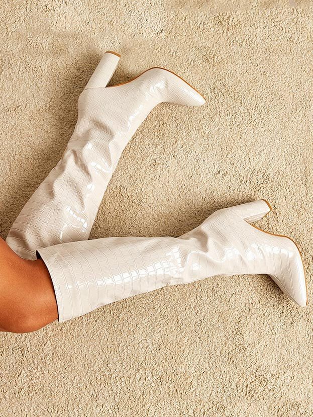 Classic Vintage Boots with a Flattering Fit