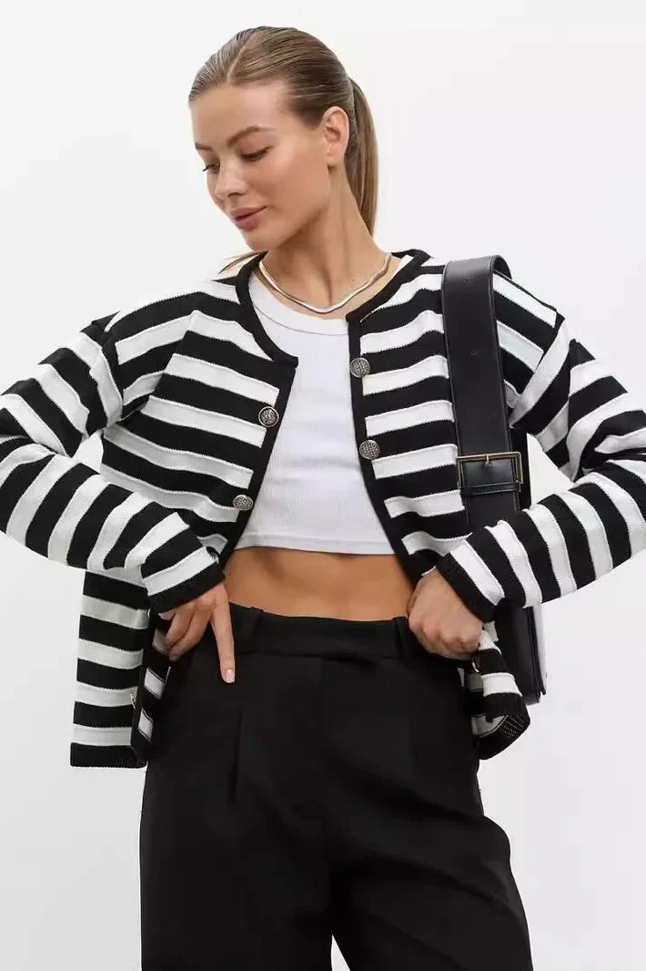 Gracefully Styled Cardigan for Any Occasion
