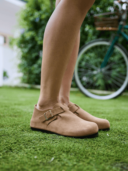 Gracefully Styled Garment for Any Occasion