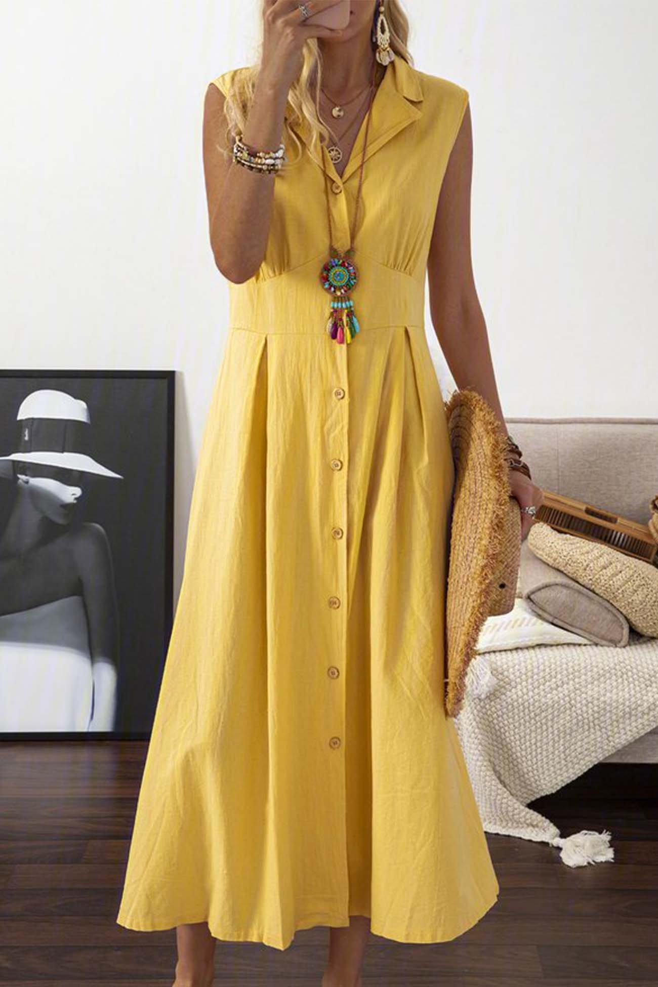 Well Tailored Dress with a Graceful Silhouette