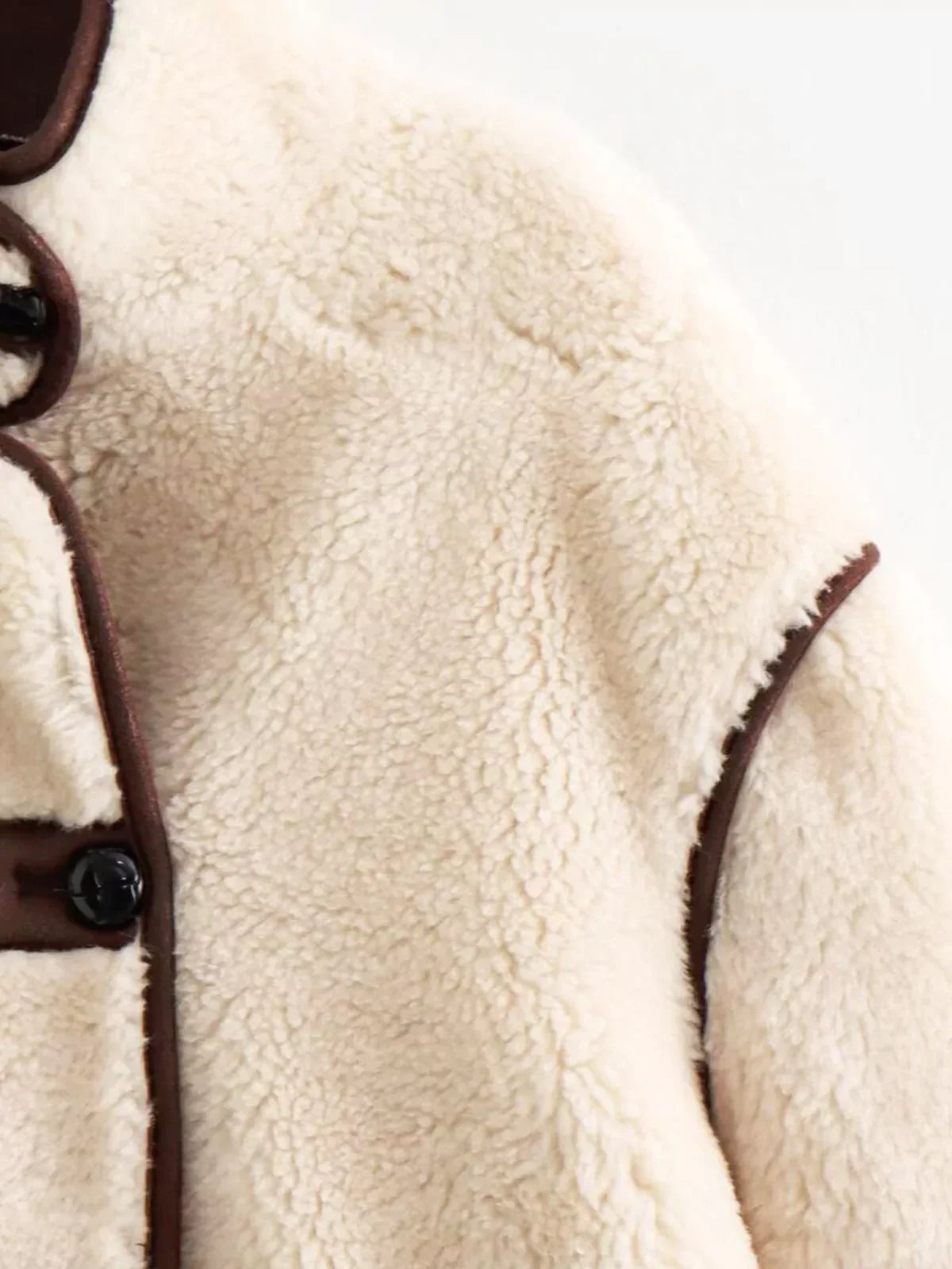 Beautifully Finished Jacket in a Timeless Design