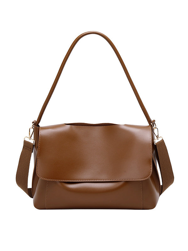 Well Tailored Bag with a Graceful Silhouette