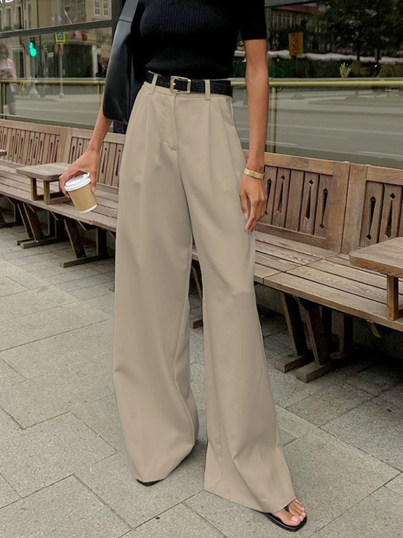 A Vintage Style Pants with Delicate Timeless Details